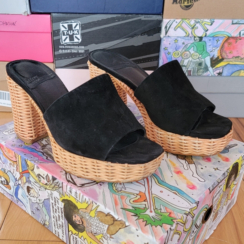 Magda Wicker - Black Suede Platform Mule